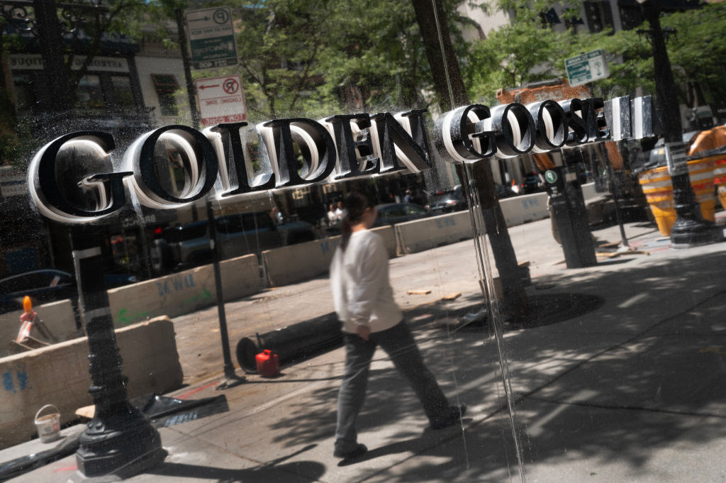 Golden Goose: rinviato il debutto in Borsa