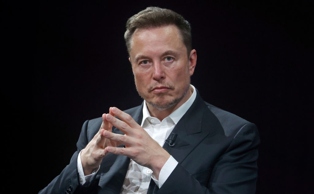 Tesla sorprende la Borsa (ed Elon Musk guadagna 33,5 miliardi di dollari)