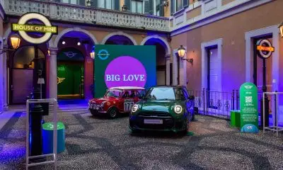 Mini sfila in Montenapoleone: il brand celebra i suoi primi 65 anni