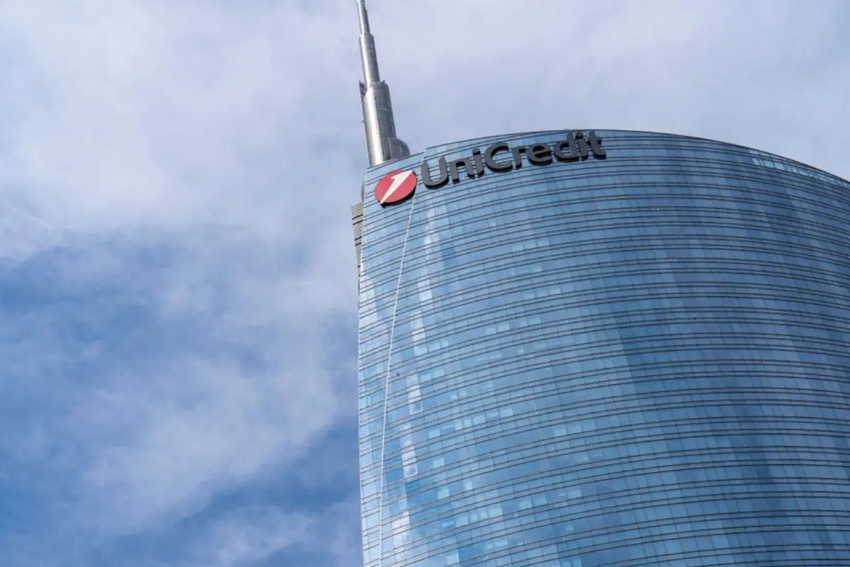 Unicredit, offerta da 10 miliardi per comprare Banco Bpm