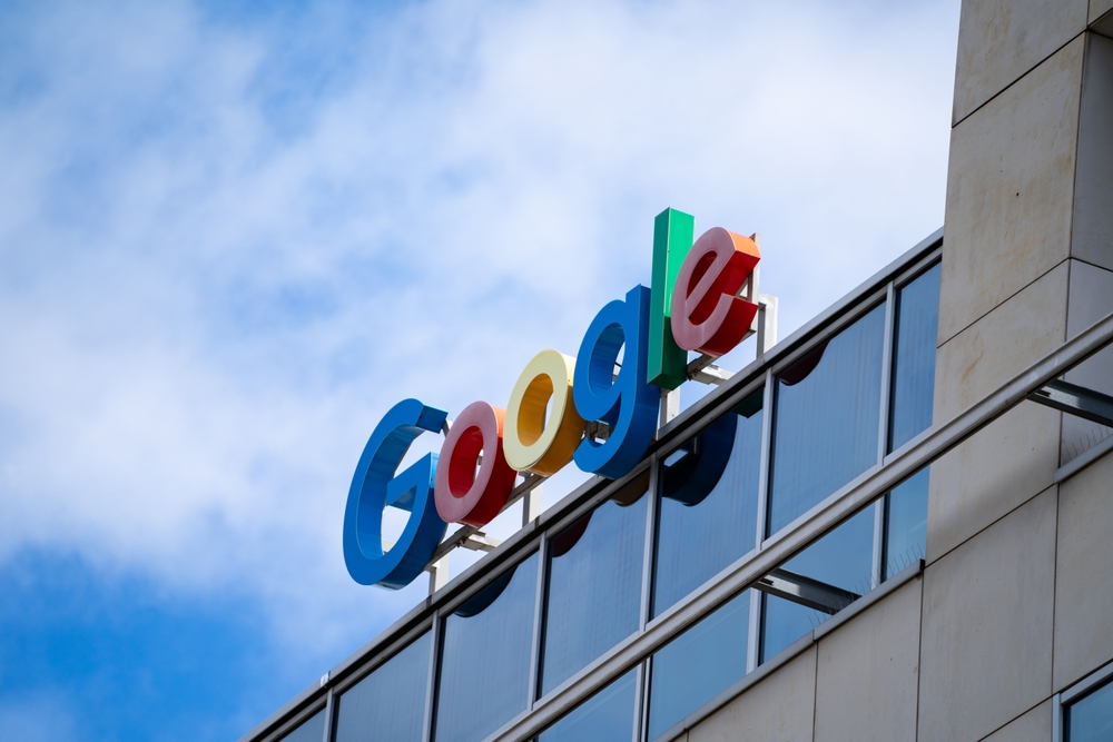 Google supera Sky e Fininvest: è seconda nei ricavi delle comunicazioni in Italia