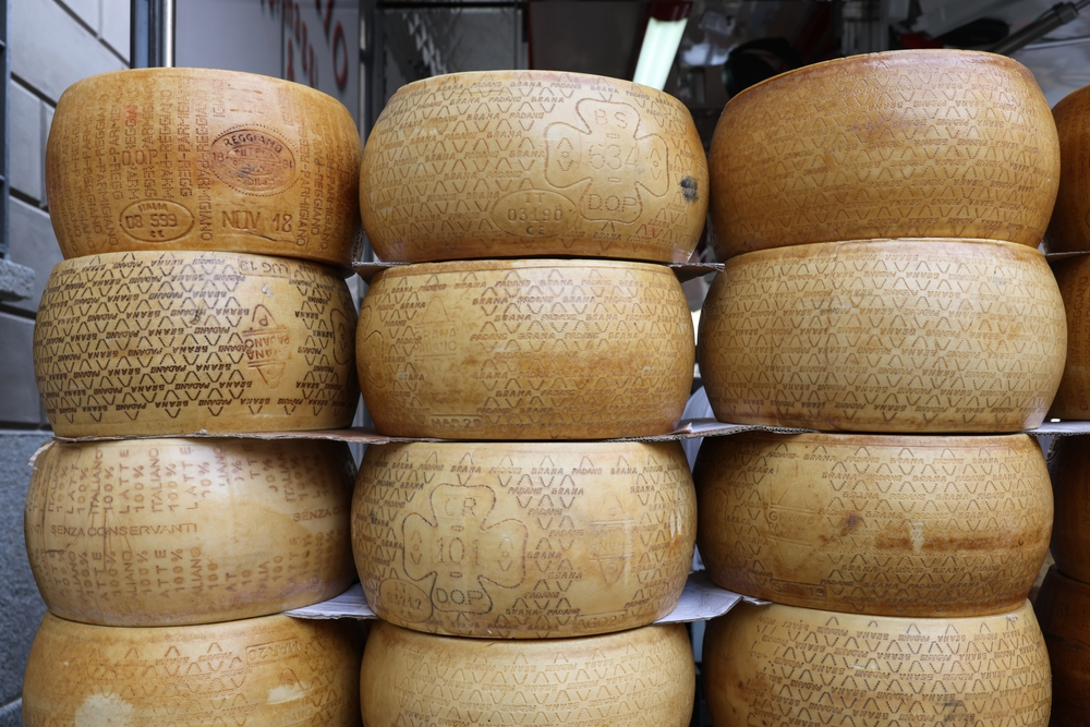 Grana Padano, sorpasso storico: supera il Parmigiano Reggiano