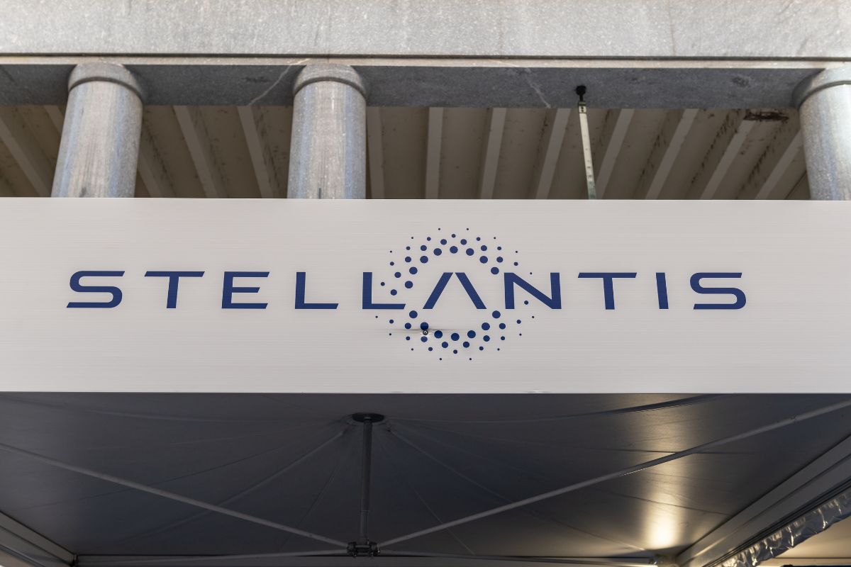 Stellantis produce il Leapmotor B10 elettrico cinese in Spagna: perché ha scartato l’Italia e la Polonia