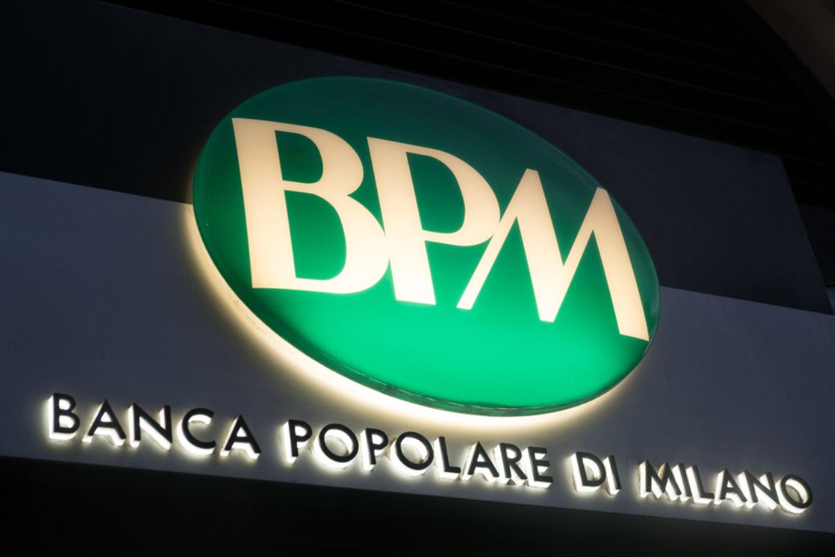 Unicredit, possibile rilancio sull'Ops per Banco Bpm e rinvio della possibile operazione su Commerzbank al 2027